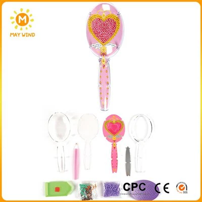 Kryształowy grzebień do włosów DIY